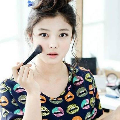 Kim Yujung profile image