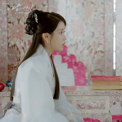 IU profile image